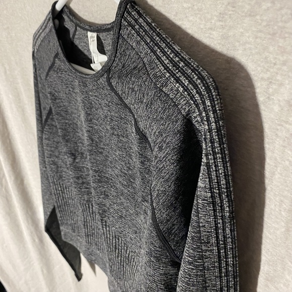 Grey Fabletics Ombre Seamless Long-Sleeve Top - Picture 7 of 11